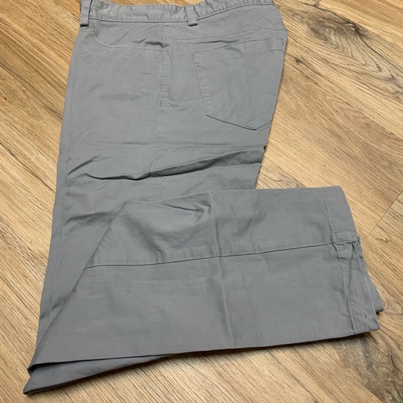 Calvin Klein - Picture 5 of 5